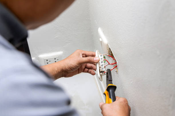 Best Emergency Electrical Repair  in Mansfield Center, CT